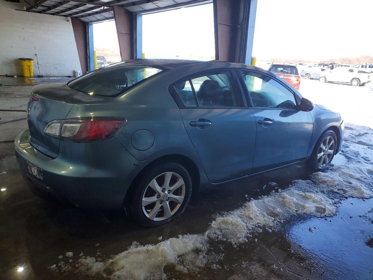 Mazda 3 I