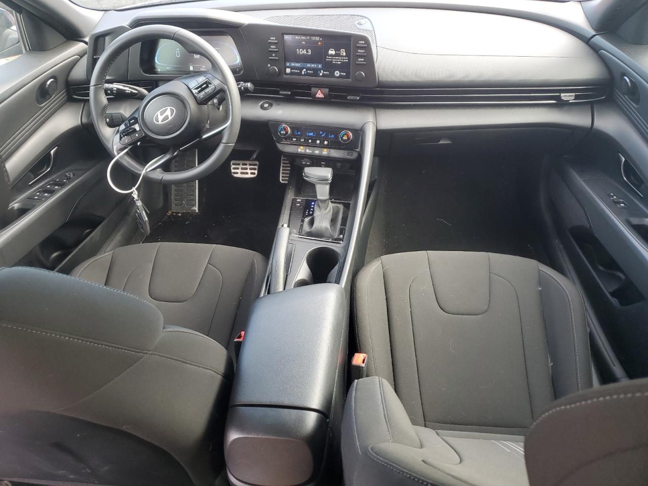 Hyundai ELANTRA Sel Sport