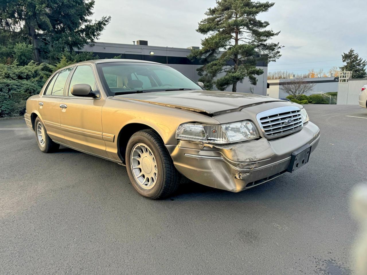 Ford Crown Vic Lx