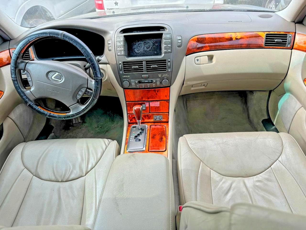 Lexus LS Base