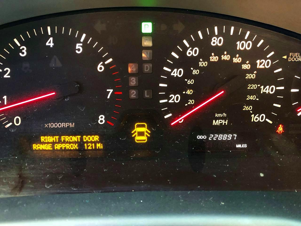 Lexus LS Base