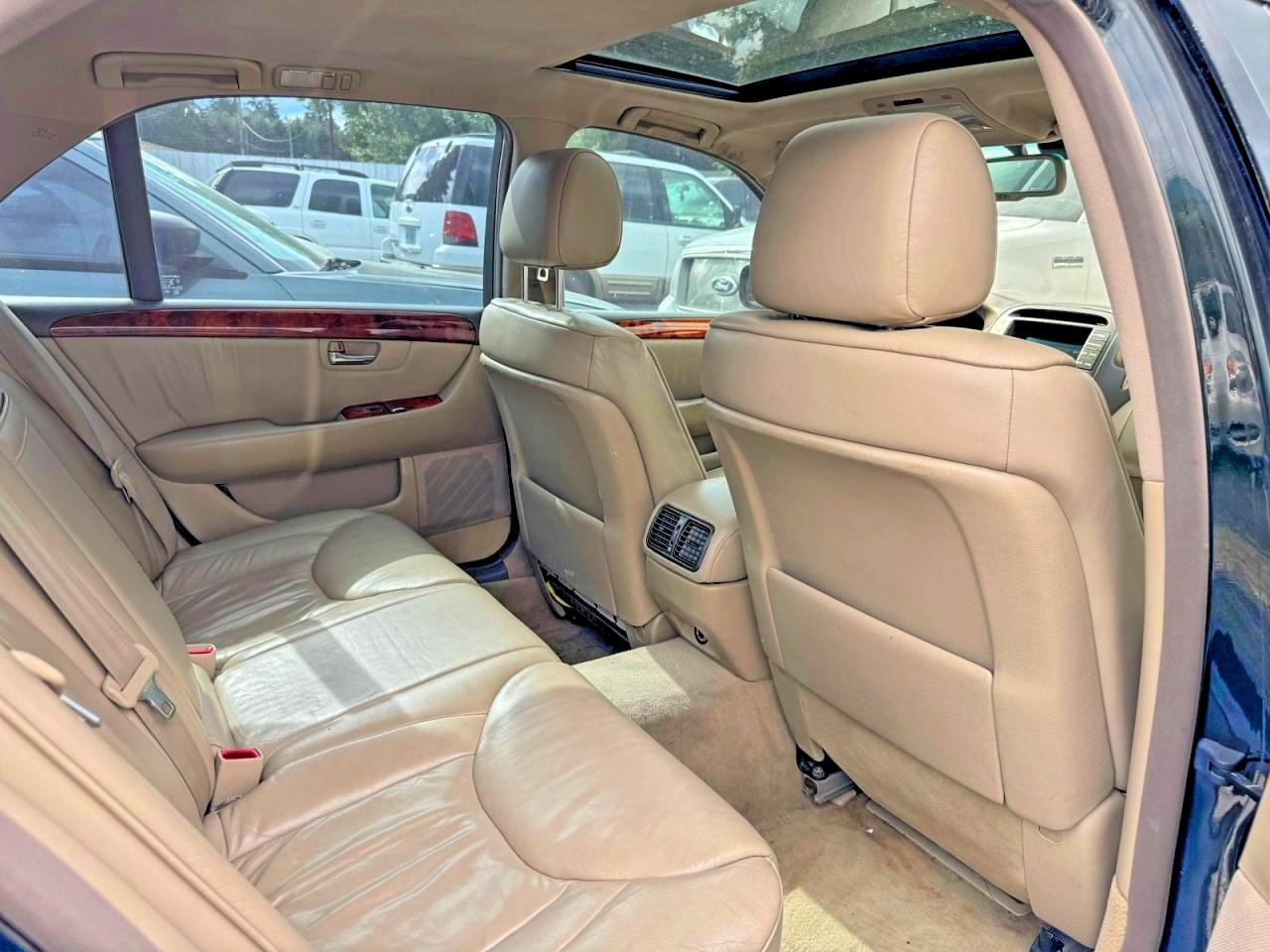 Lexus LS Base