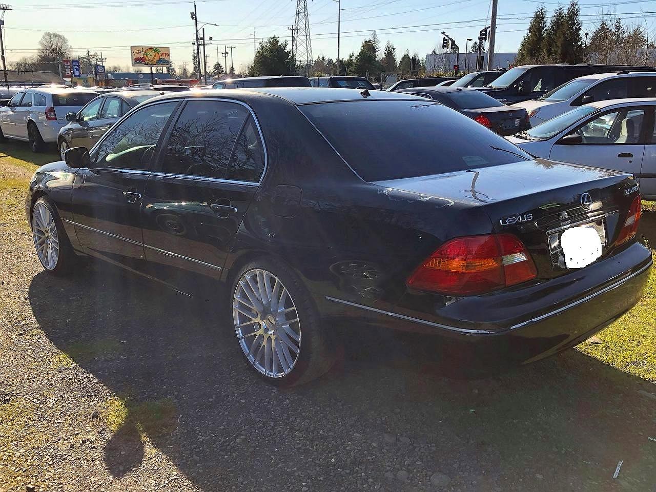 Lexus LS Base