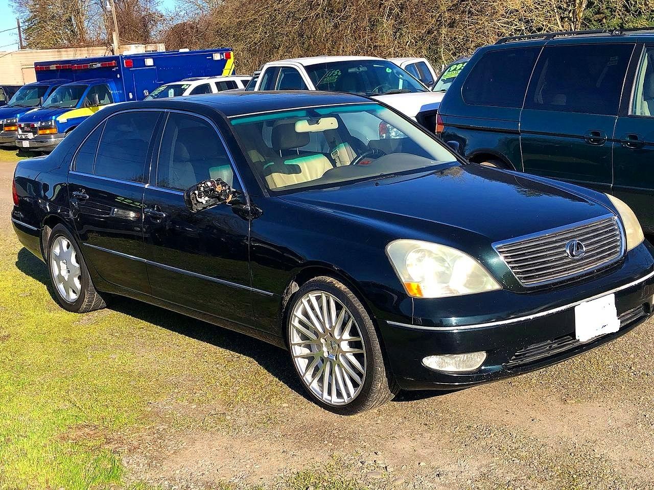 Salvage Lexus LS Image