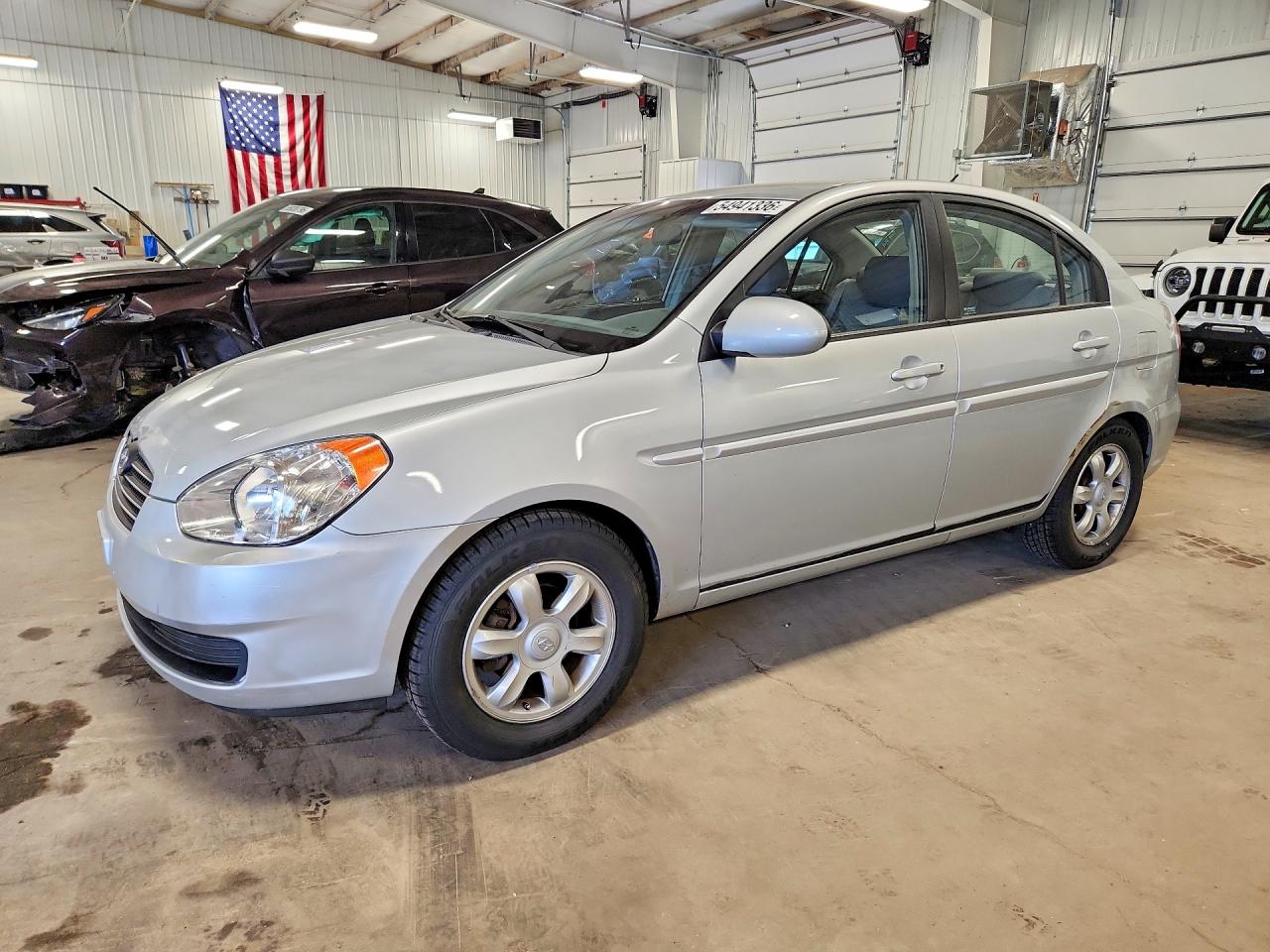 Salvage Hyundai ACCENT Image