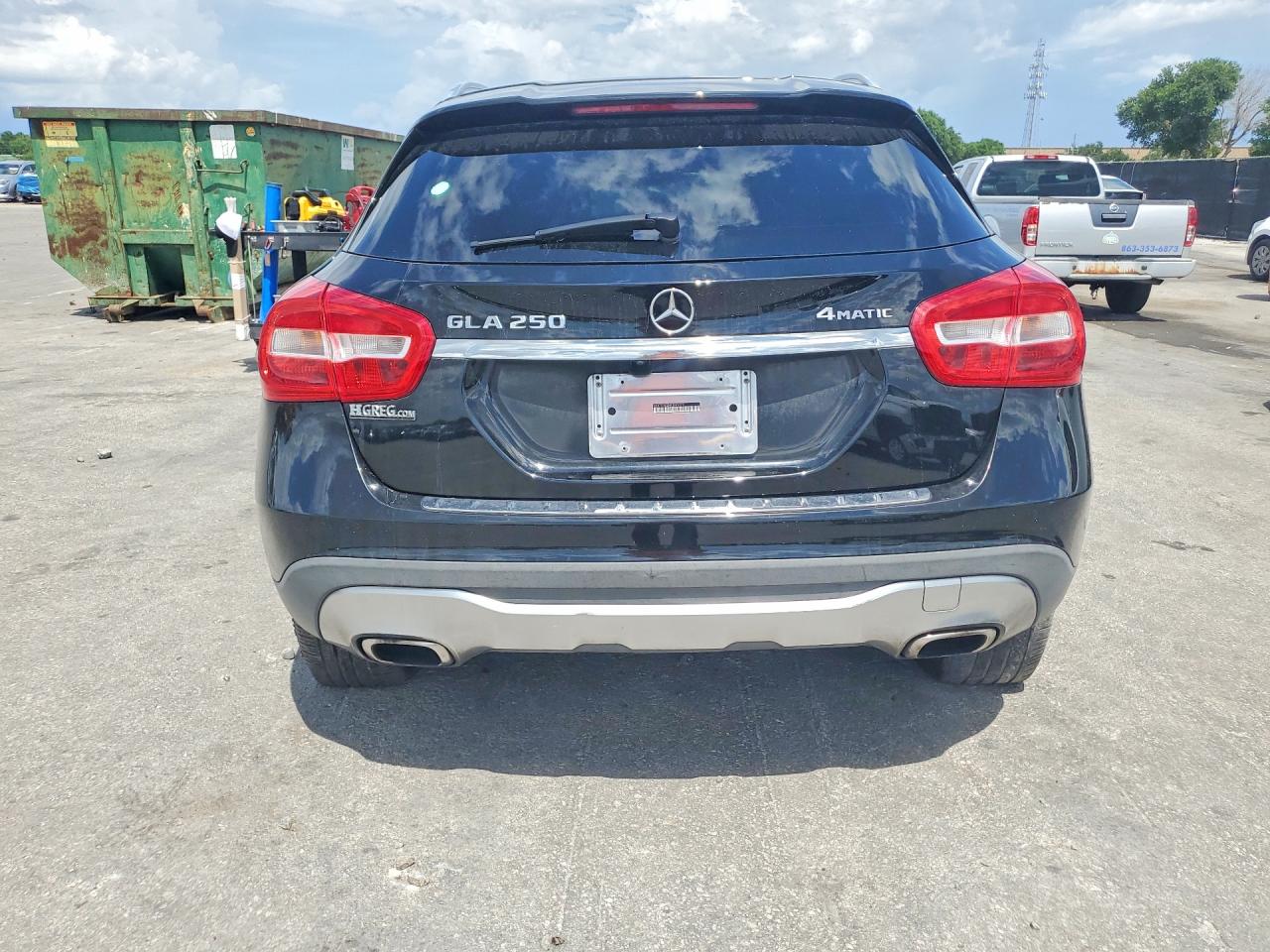 Mercedes-Benz GLA 250 4matic