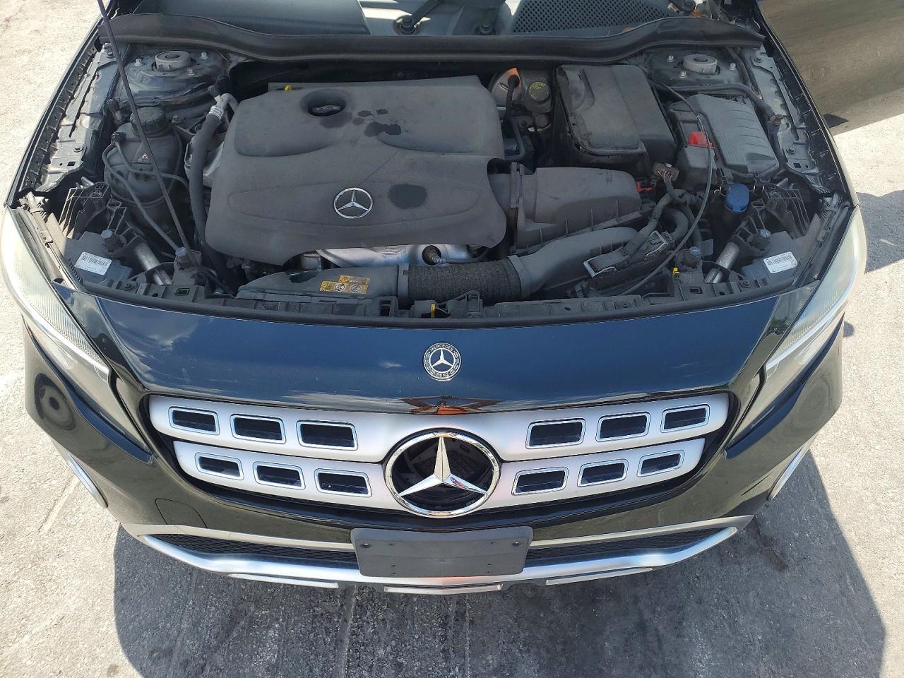 Mercedes-Benz GLA 250 4matic
