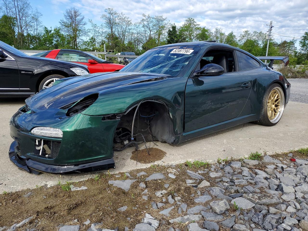 Salvage Porsche 911 Image