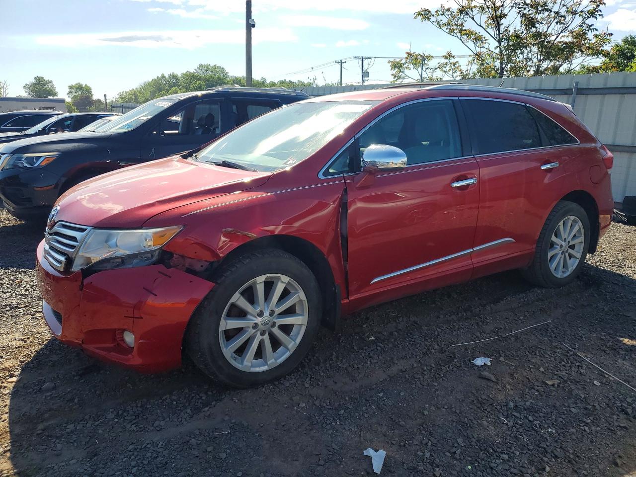 Salvage Toyota Venza Image