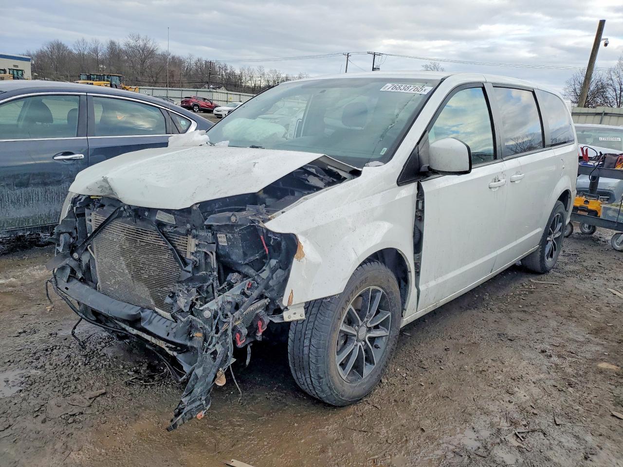Salvage Dodge Caravan Image