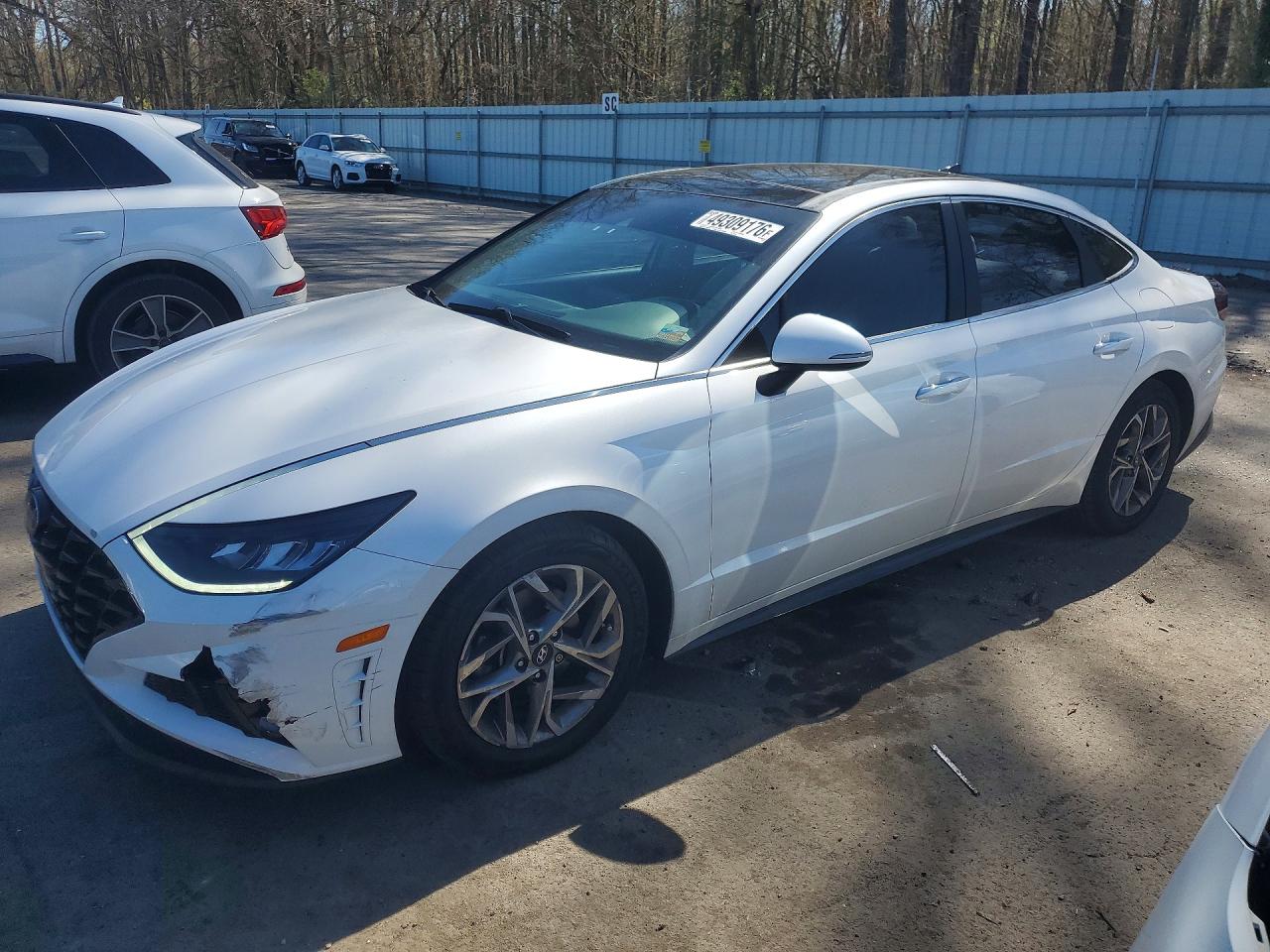 Salvage Hyundai SONATA Image