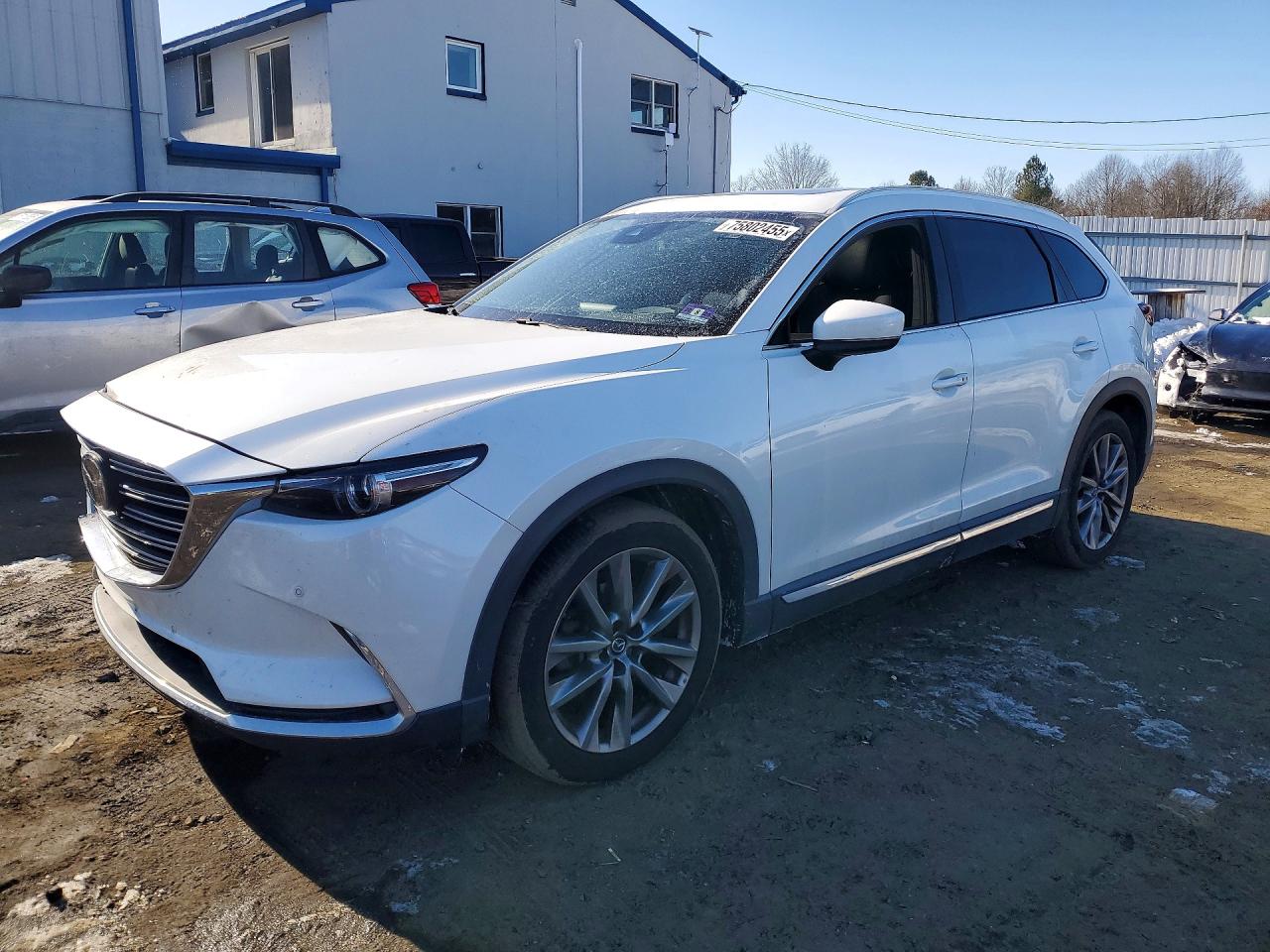 Salvage Mazda Cx Image