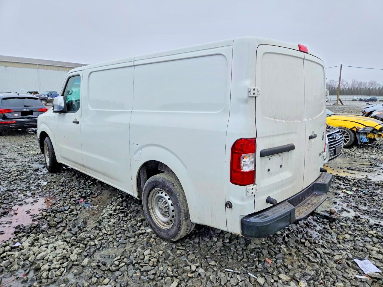 Nissan Nv 2500 S