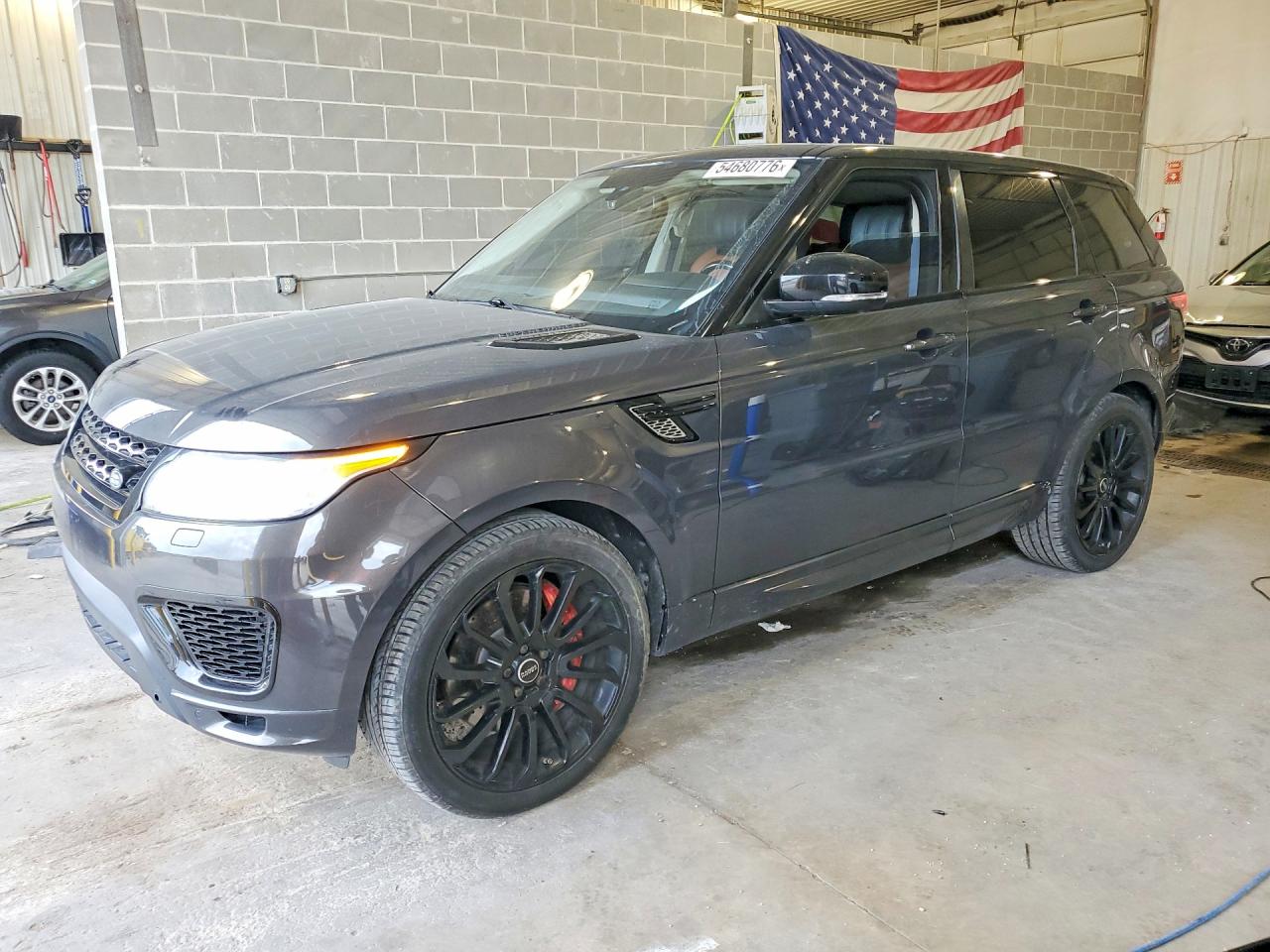 Salvage Land Rover Range Rover Image