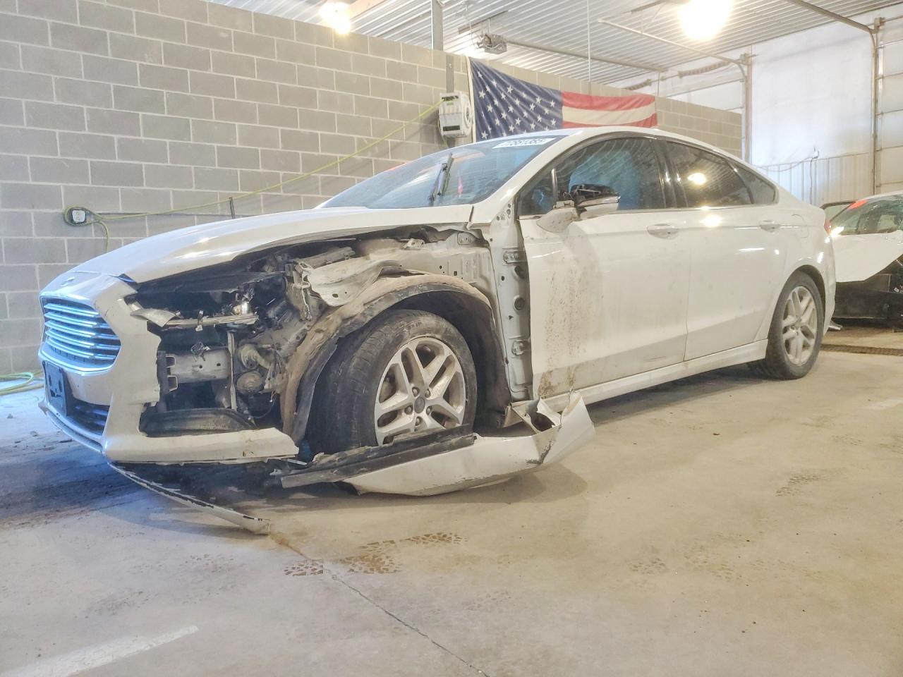 Salvage Ford Fusion Image