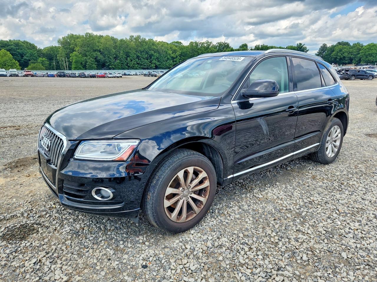 Salvage Audi Q5 Image