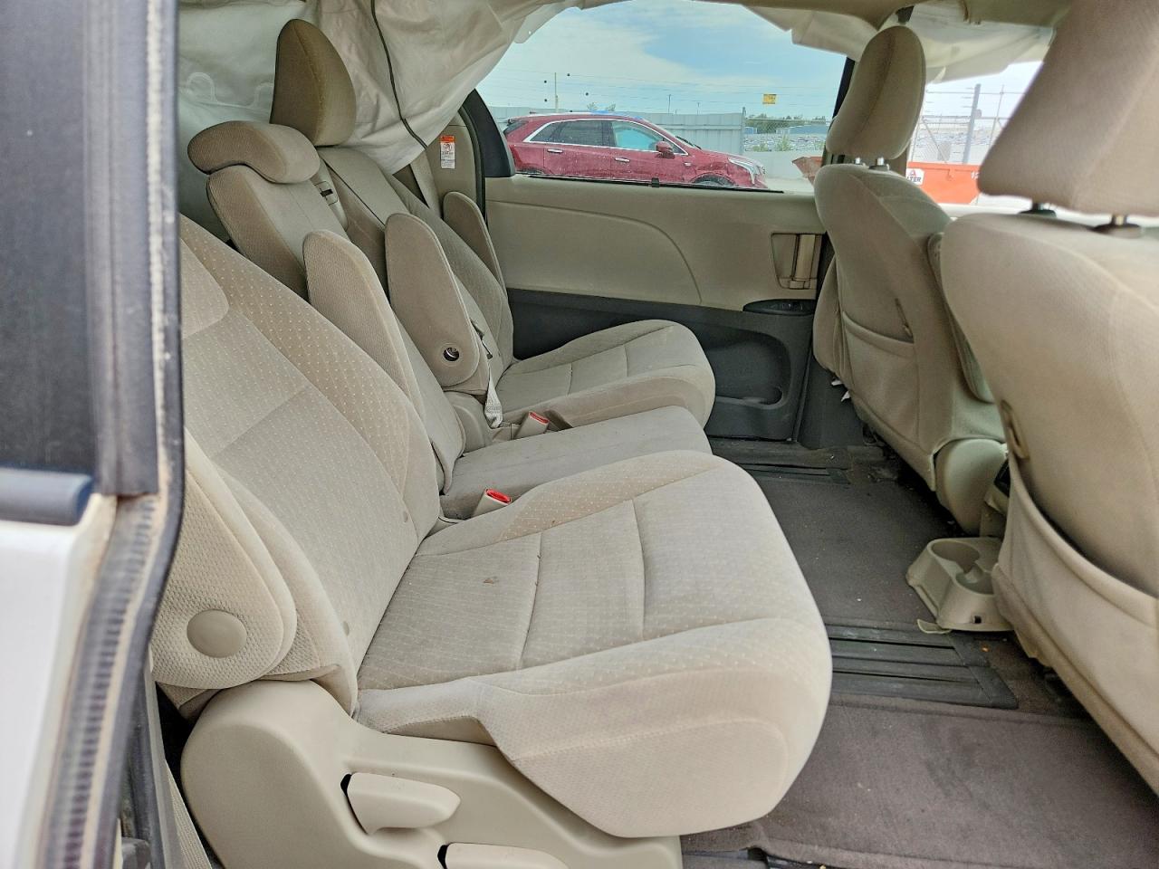 Toyota Sienna Le