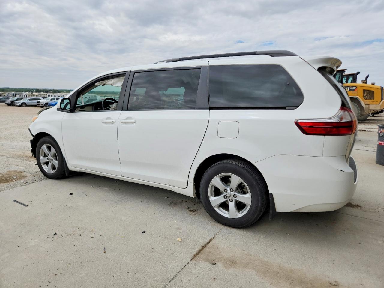 Toyota Sienna Le