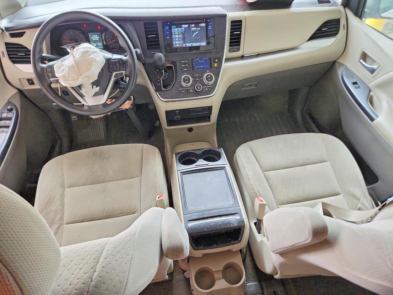 Toyota Sienna Le