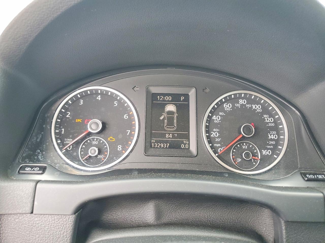 Volkswagen Tiguan S