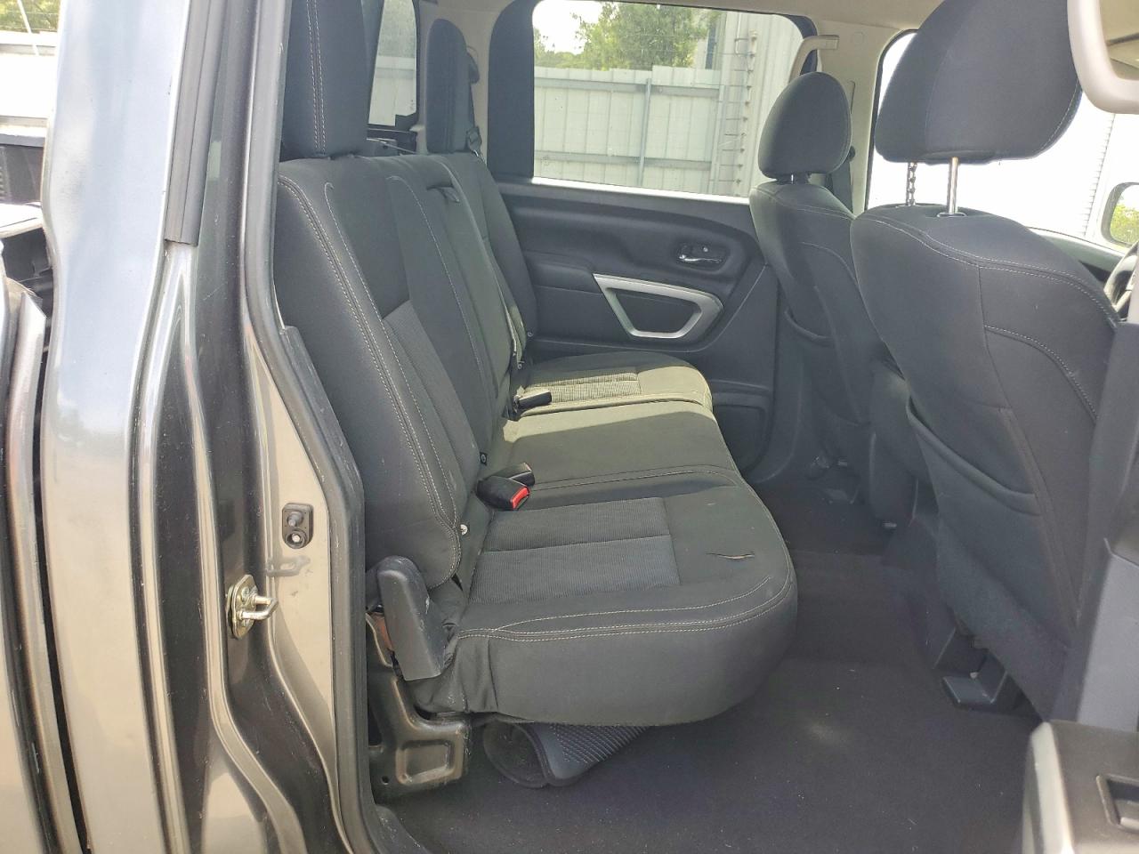 Nissan Titan S