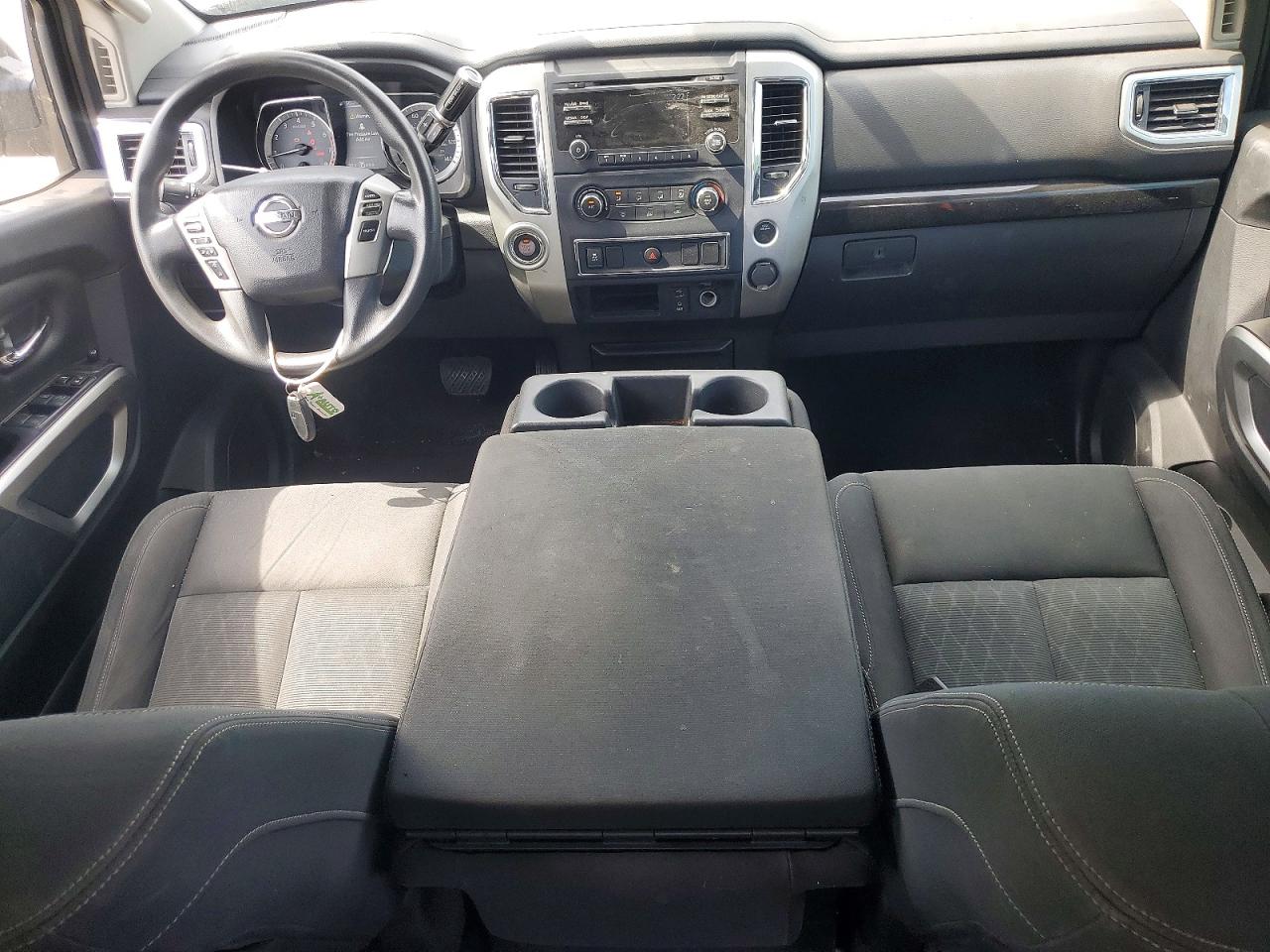 Nissan Titan S