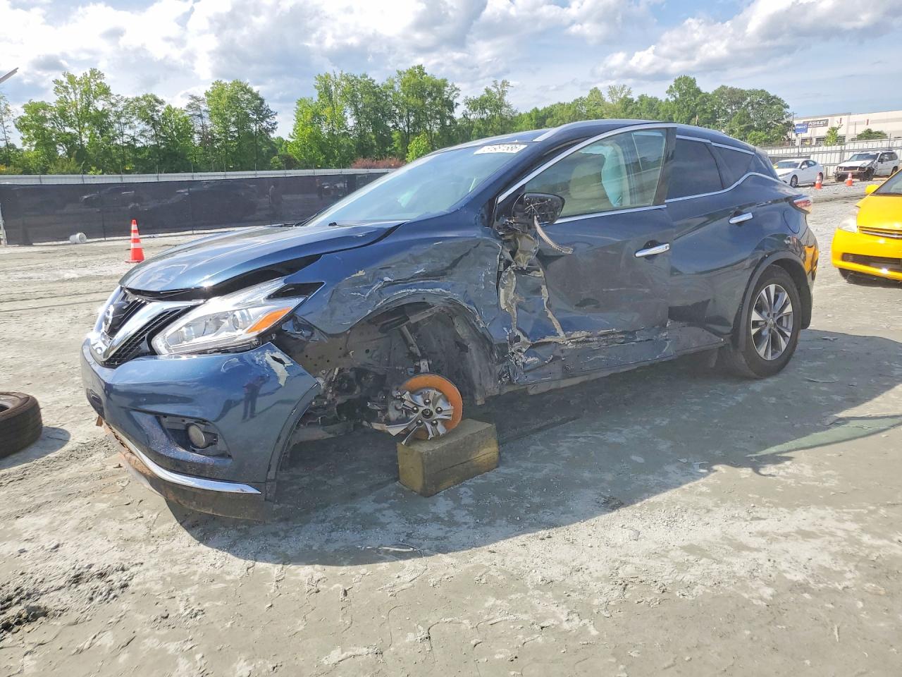 Salvage Nissan Murano Image