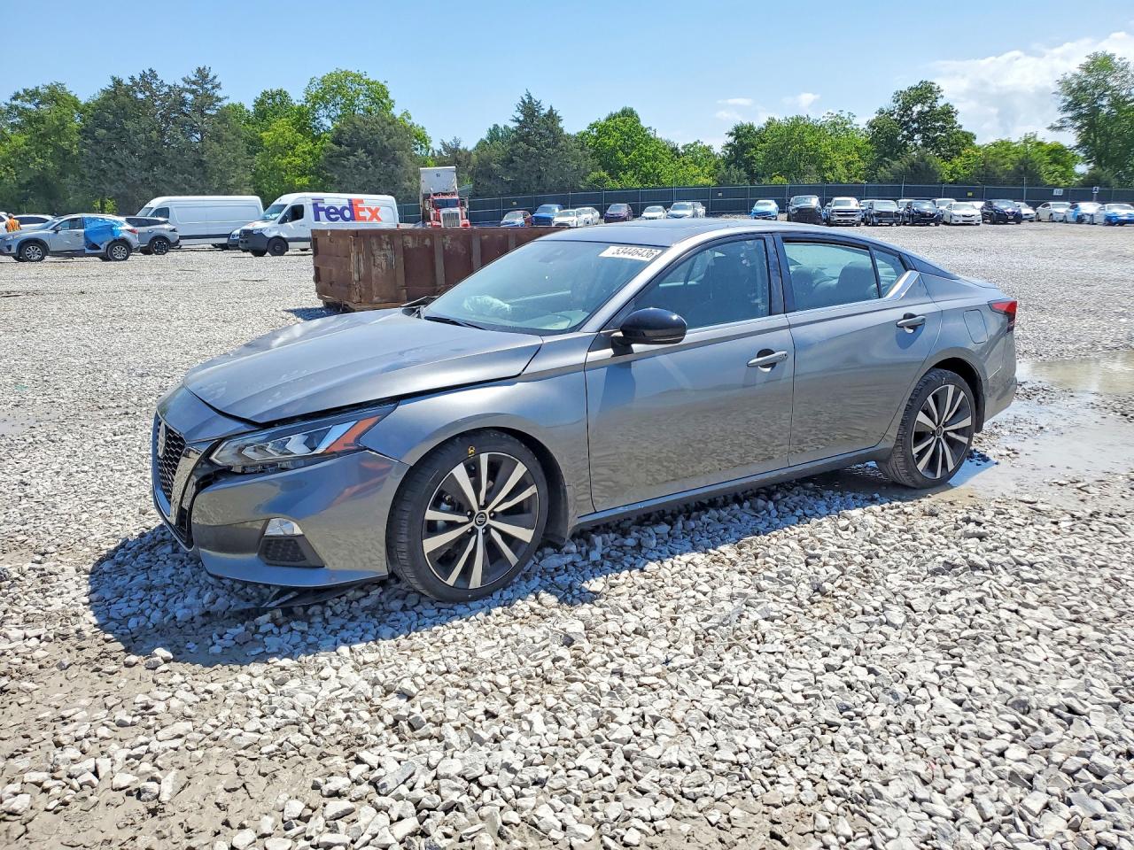 Salvage Nissan Altima Image