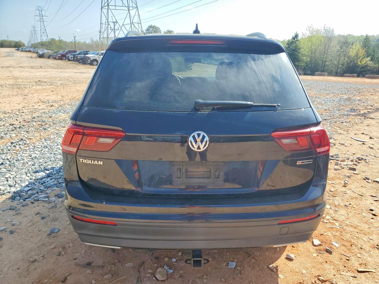 Volkswagen Tiguan S