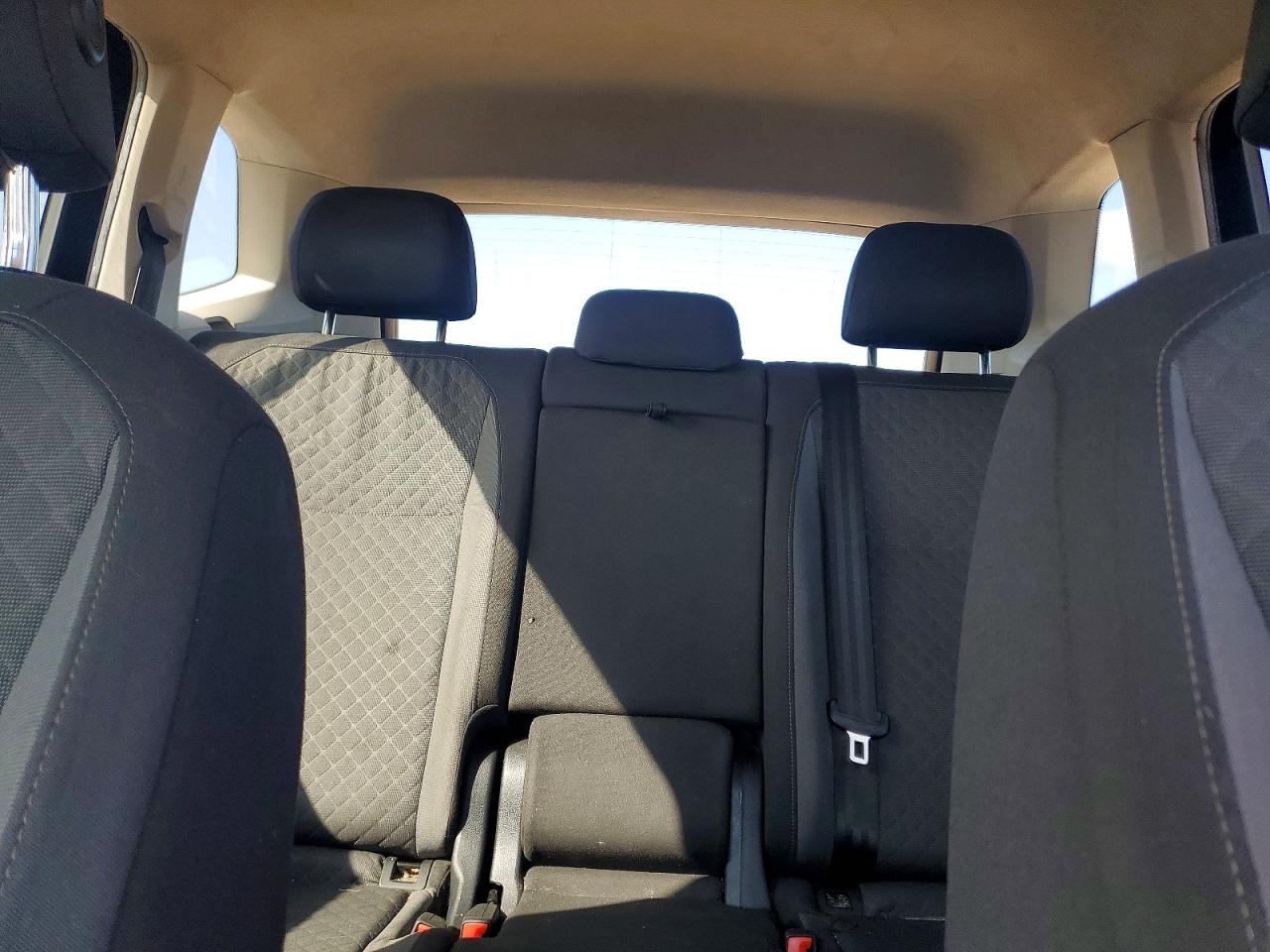 Volkswagen Tiguan S