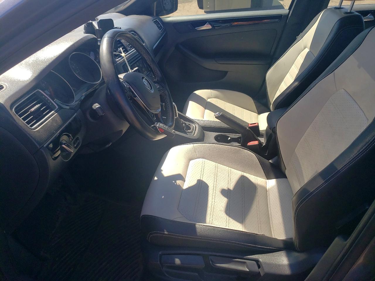 Volkswagen Jetta Se