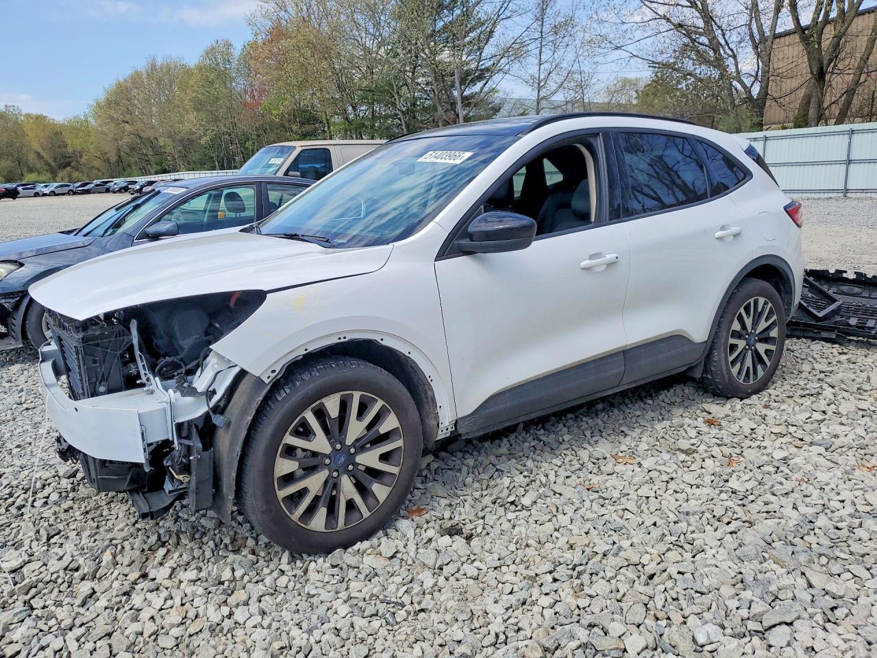 Salvage Ford Escape Image