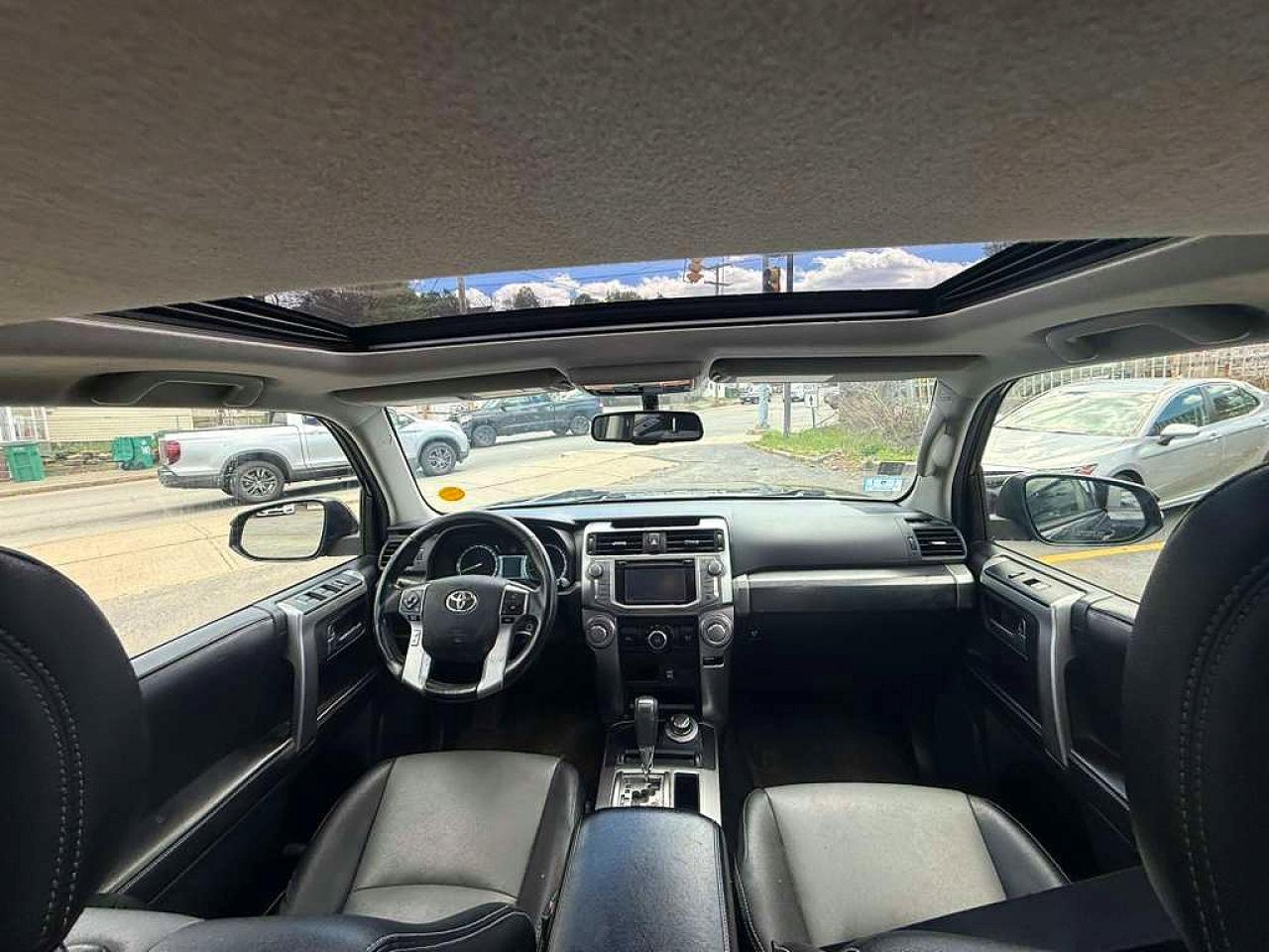 Toyota 4Runner Sr5