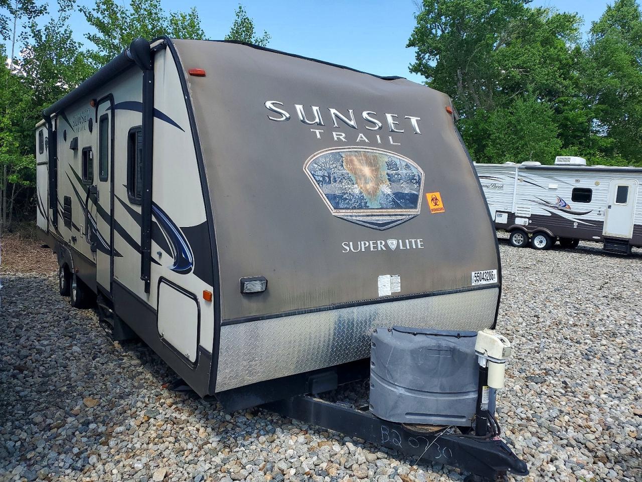 Salvage Cross Country Trailers Image