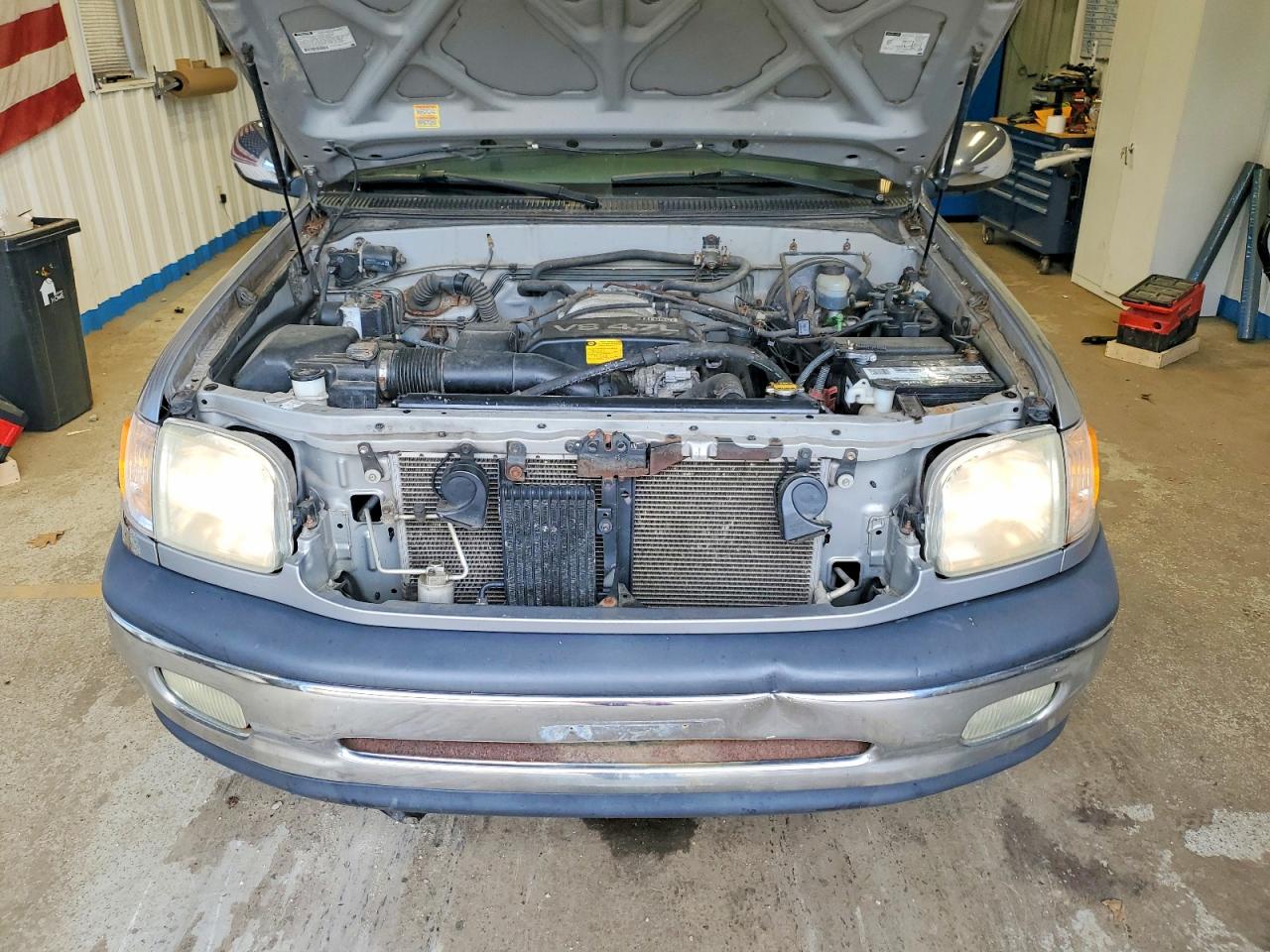 Toyota Tundra Sr5 V8