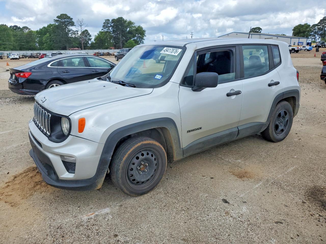 Salvage Jeep Renegade Image