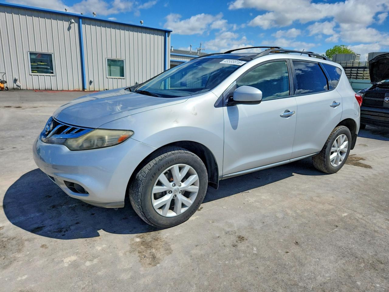 Salvage Nissan Murano Image