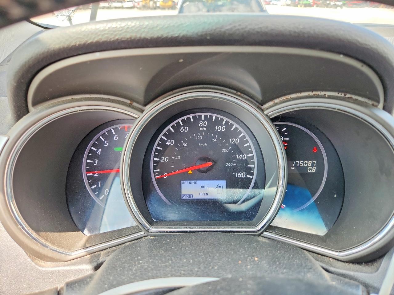 Nissan Murano S