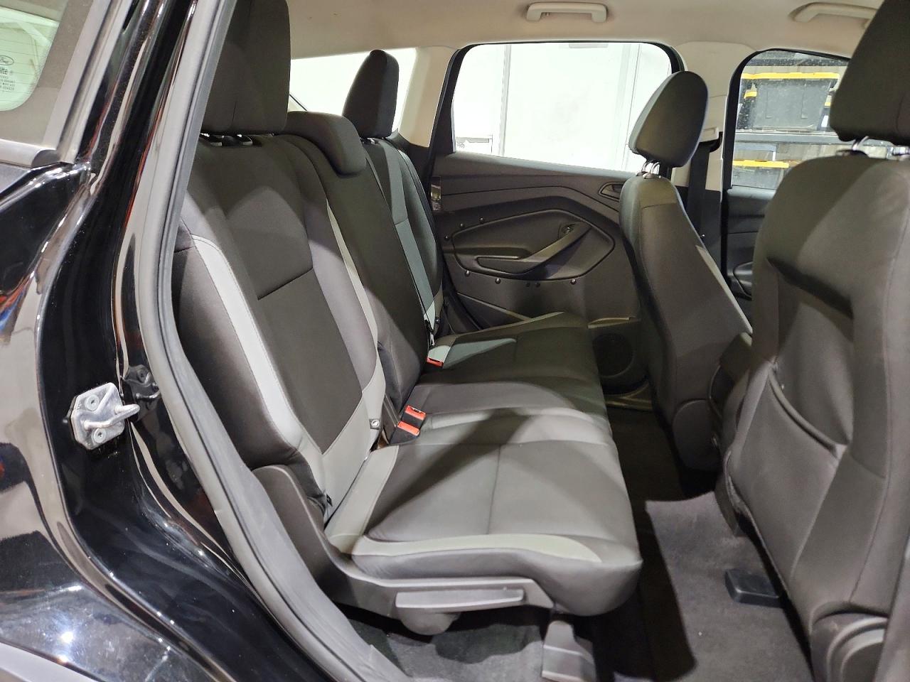Ford Escape S