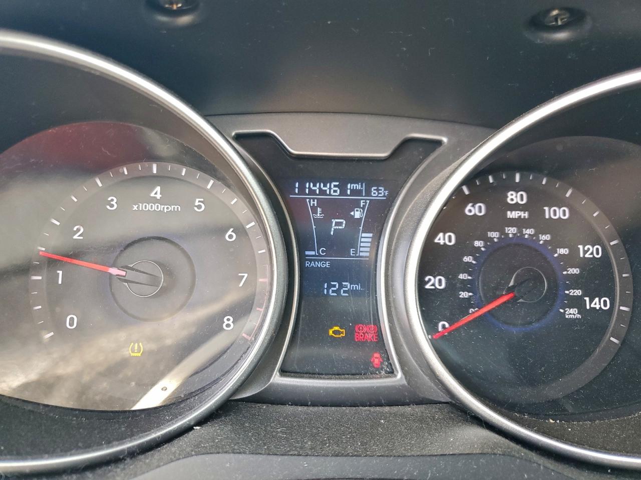Hyundai VELOSTER Base