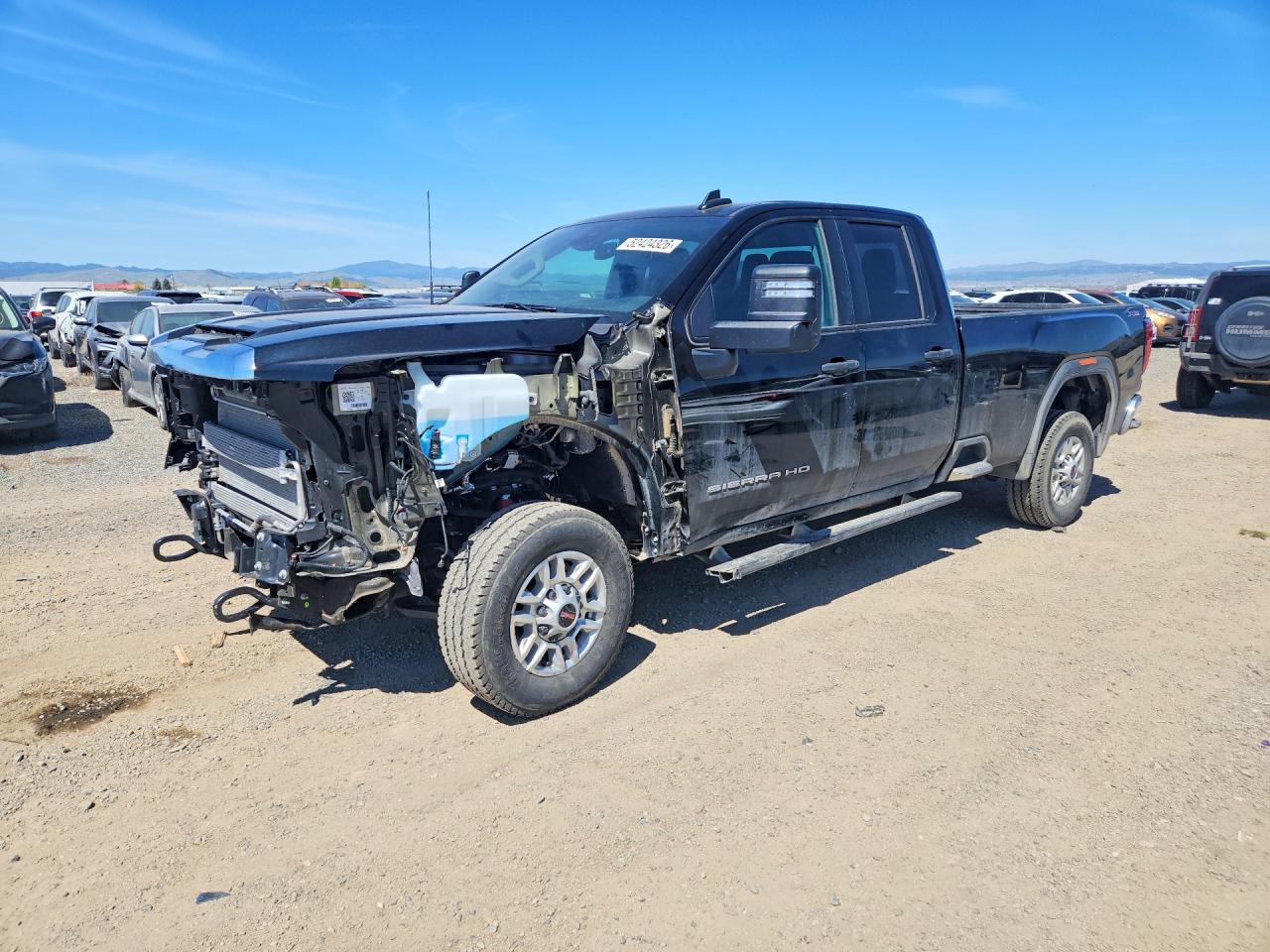 Salvage GMC Sierra Image
