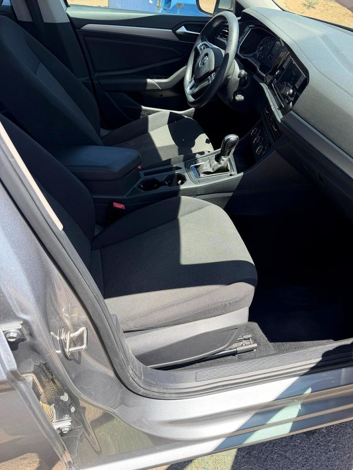 Volkswagen Jetta S