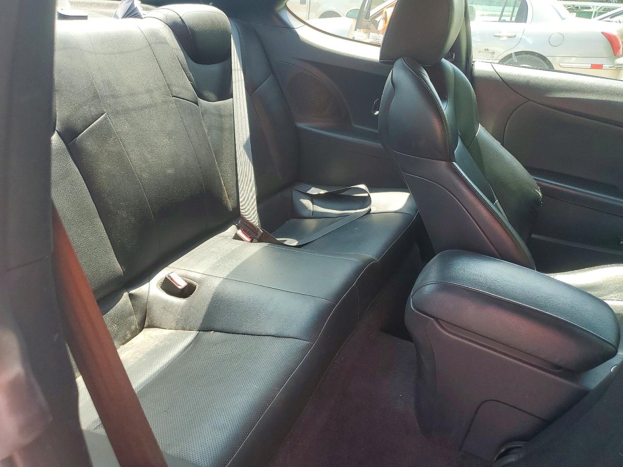 Hyundai Genesis 3.8l