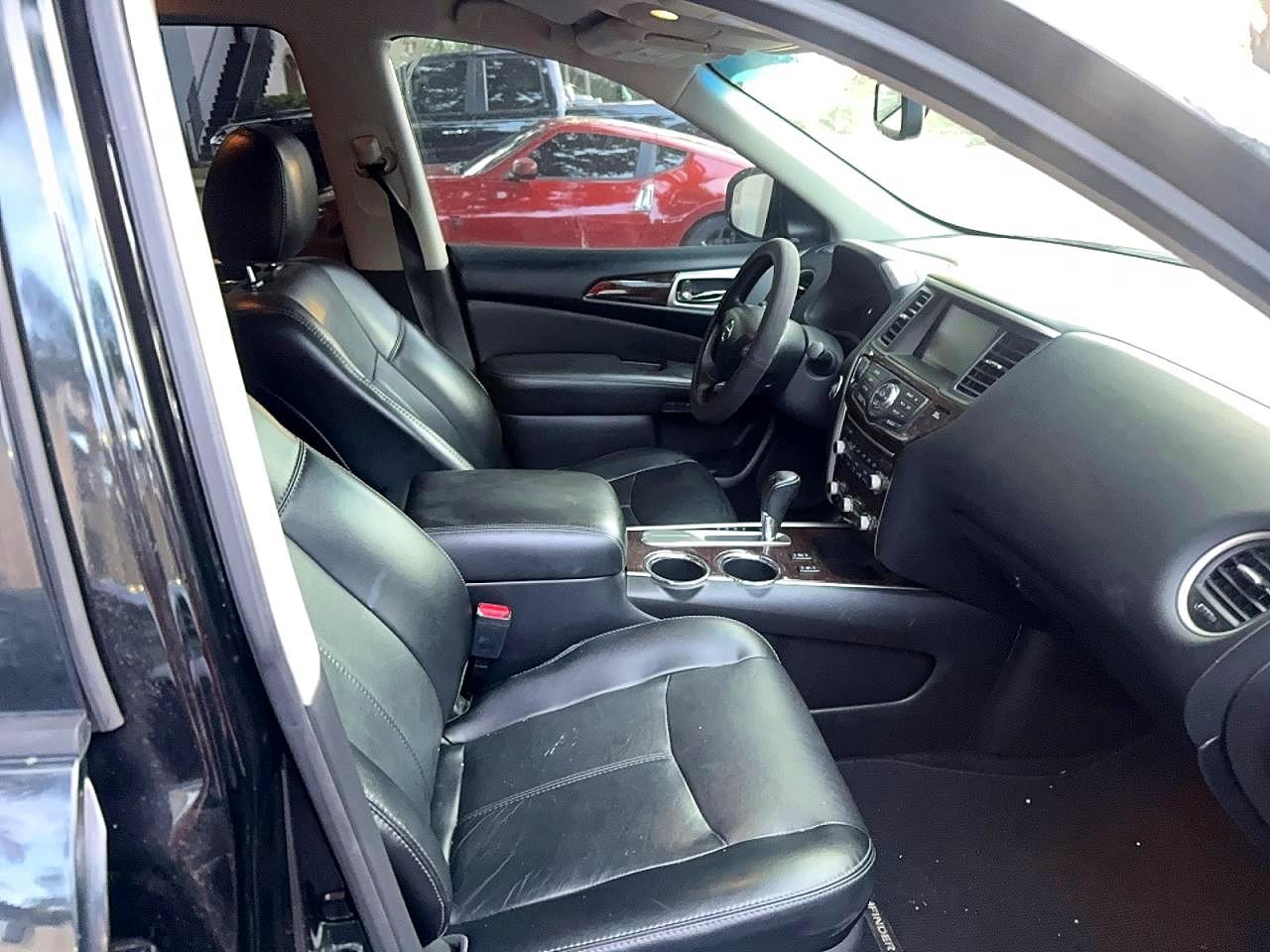 Nissan Pathfinder Sl