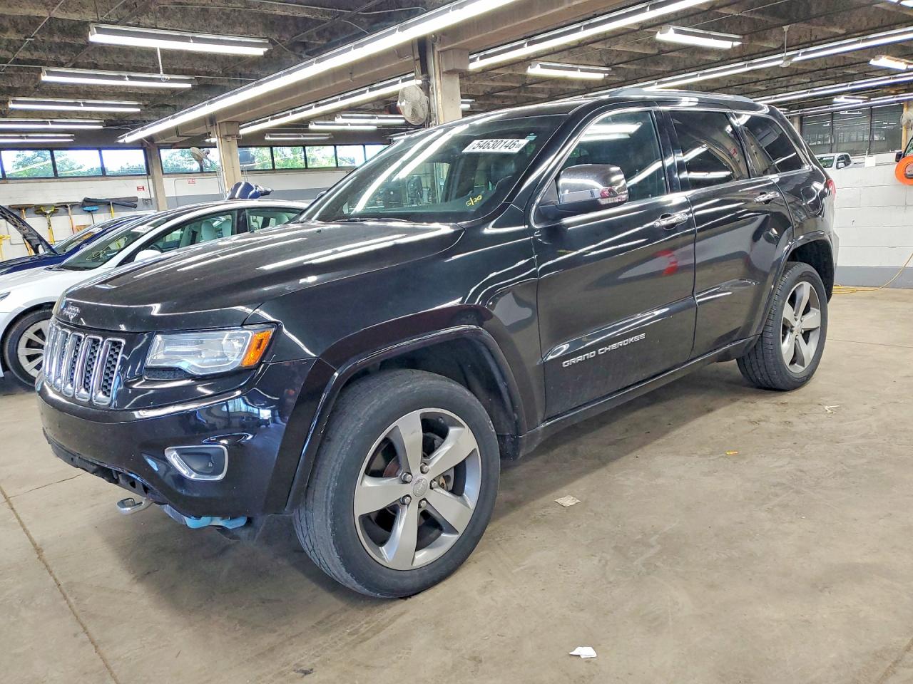 Salvage Jeep Grand Cherokee Image