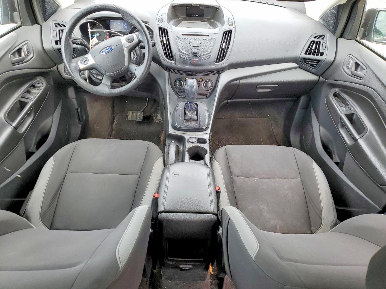 Ford Escape S