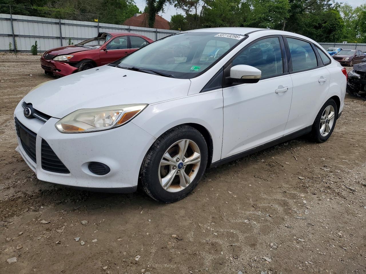 Salvage Ford Focus Image