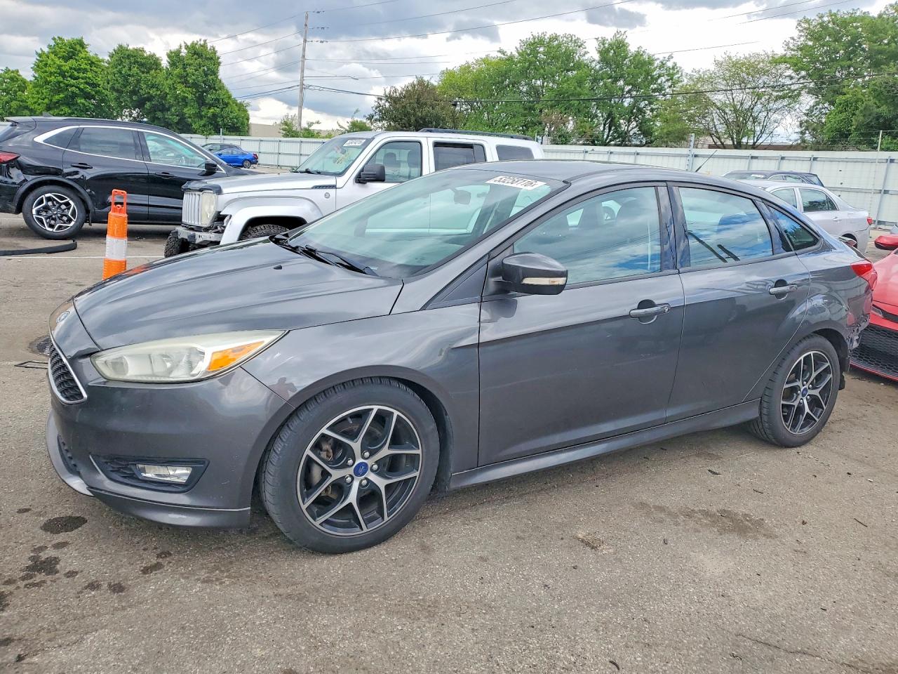 Salvage Ford Focus Image