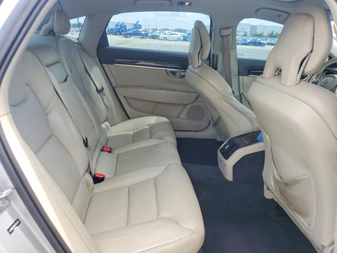 Volvo S90 T5 Momentum