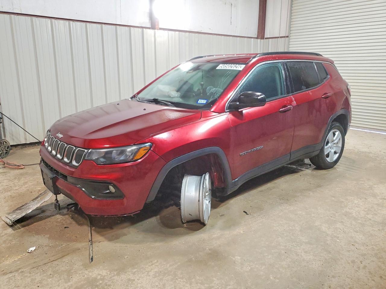 Salvage Jeep Compass Image